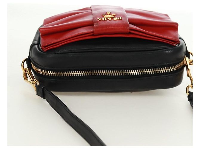 Ribbon Borsa a Spalla in Pelle PRADA con Nastro Nero Rosso Oro Auth 171555V D'oro - vista 6