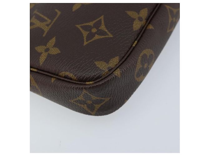 LOUIS VUITTON Vivienne Mini Pochette Accessoires Pouch M69976 LV Auth 173256SAM Monograma - vista 16