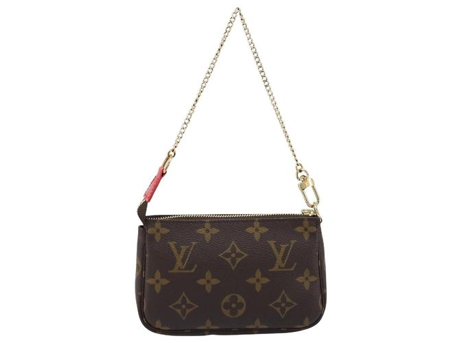 LOUIS VUITTON Vivienne Mini Pochette Accessoires Pouch M69976 LV Auth 173256SAM Monograma - vista 2