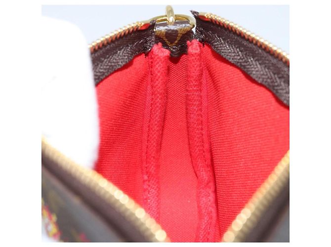LOUIS VUITTON Vivienne Mini Pochette Accessoires Pouch M69976 LV Auth 173256SAM Monograma - vista 21