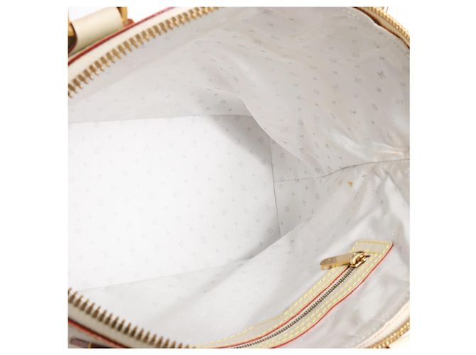 Borsa Lockit PM Suhali in pelle bianca M91887 di Louis Vuitton Beige - vista 14