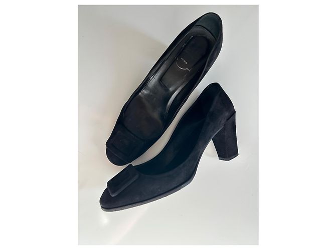 Décolleté Roger Vivier New Buck 75 in suede nero - vista 2