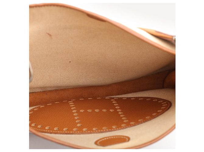 Borsa a tracolla Hermès Evelyne in tela beige e pelle marrone - vista 4