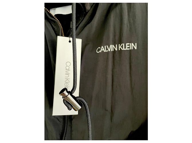 Packbare Windbreaker-Jacke von Calvin Klein Schwarz - Ansicht 8
