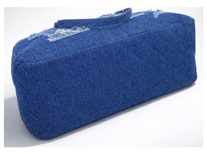 Chanel 19A New York Ägypten Denim Shearling Hieroglyph Coco Einkaufstasche Blau Golden Gold hardware - Ansicht 2
