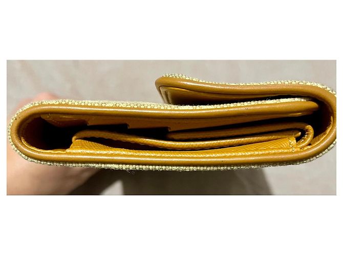 Cartera Louis Vuitton Monogram Amarillo - vista 9