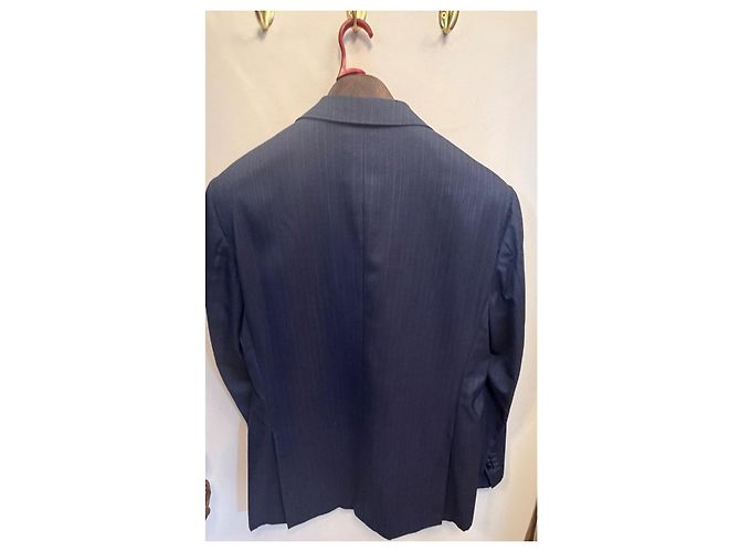 Traje Kiton - vista 4