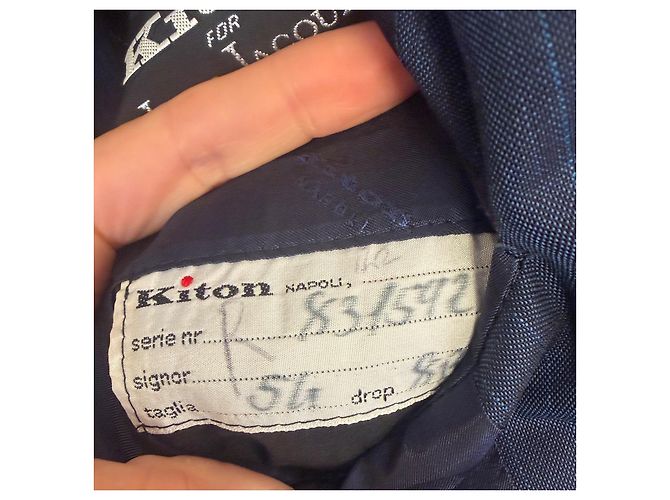 Traje Kiton - vista 8