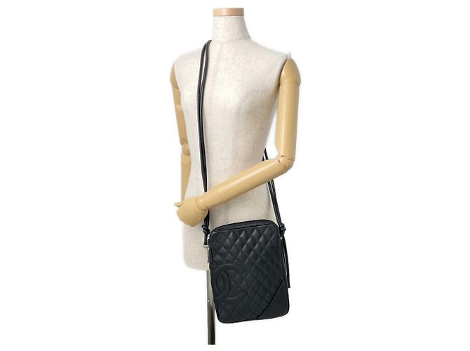 Bolsa de ombro média da linha Cambon da Chanel com couro marcado Coco CHANEL Preto - vista 4