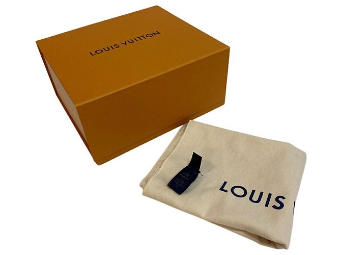 LOUIS VUITTON Bonnet Bucket Hat, Monogram Essentials, Blue, Unisex, - view 11