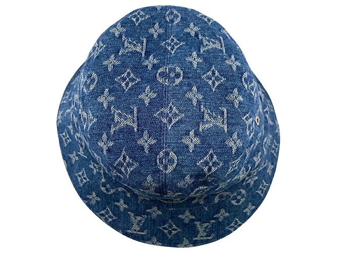 LOUIS VUITTON Bonnet Bucket Hat, Monogram Essentials, Blue, Unisex, - view 5
