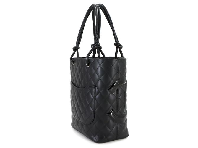 CHANEL Cambon Linie Medium Tote Bag aus schwarzem Lackkalbsleder mit silberner Hardware () - Ansicht 4