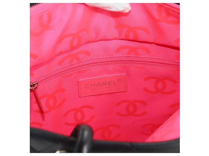 CHANEL Cambon Linie Medium Tote Bag aus schwarzem Lackkalbsleder mit silberner Hardware () - Ansicht 8