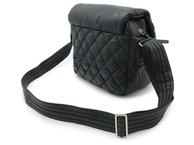 CHANEL Borsa a Spalla Piccola Coco Cocoon Matelassé in Nylon e Pelle, Nera, Nero - vista 3