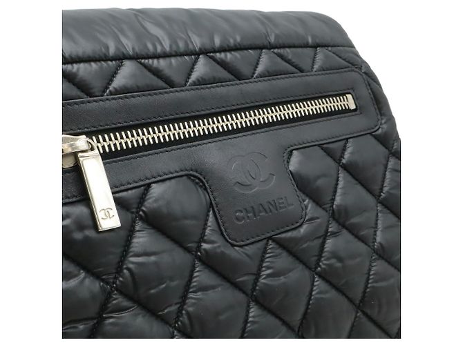 CHANEL Borsa a Spalla Piccola Coco Cocoon Matelassé in Nylon e Pelle, Nera, Nero - vista 9