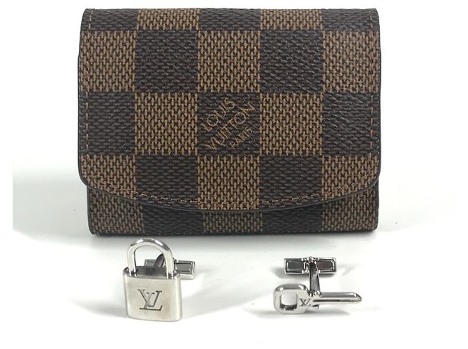 SCATOLA DAMIER LOUIS VUITTON con Bottone da Polso Cadena e Chiave, Gemelli da Uomo in Argento - vista 6