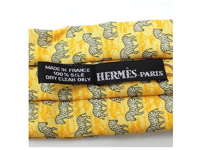 Sciarpa Hermès in seta arancione bronzo per uomo, cravatta ascot con motivo di cavallo - vista 4