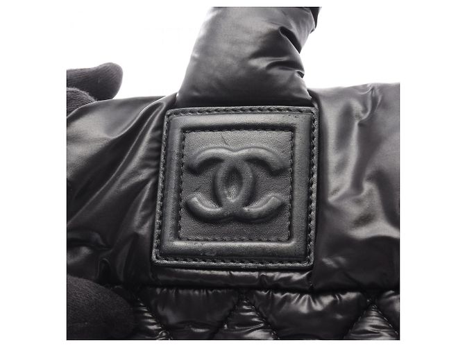 CHANEL Borsa Tote Piccola Coco Cocoon, Nylon e Pelle, Donna, Nero/Bordeaux - vista 12