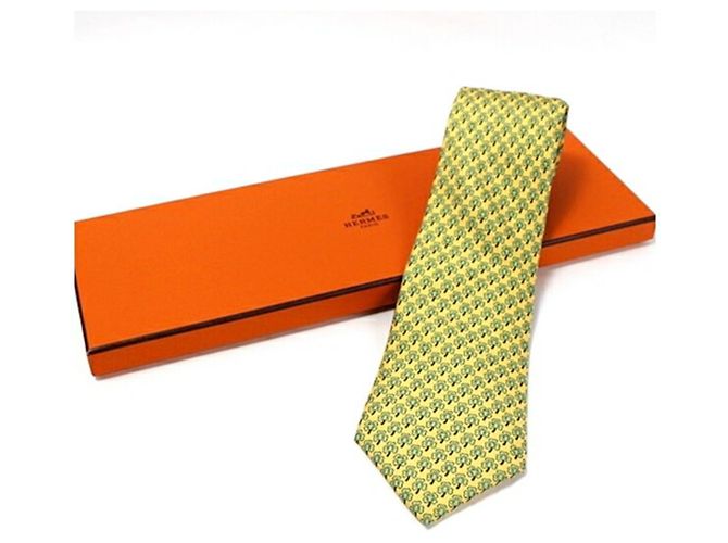 Hermès Cravatta in seta HERMES da uomo Verde - vista 2