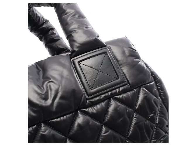 Borsa Chanel Coco Cocoon in nylon e pelle, nera. Nero - vista 6