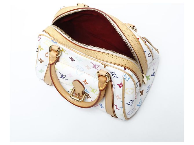 Louis Vuitton Monogram Multicolore Priscilla Handbag in White - vue 4