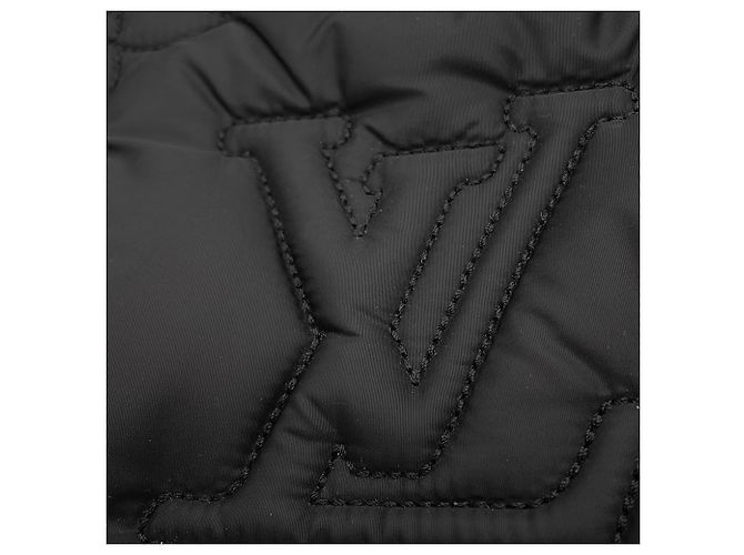 Coussin Zaino Louis Vuitton in nylon riciclato/Monogramma LV cuscino in nero - vista 7