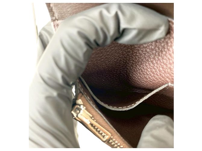 Hermès Carteira bifold compacta HERMES Dogon em couro Togo, mini, marrom, não utilizada, estampada - vista 9
