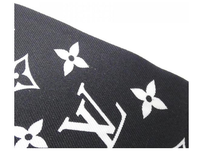 Sciarpa Muffler BB LV Bow di Louis Vuitton Nero - vista 4