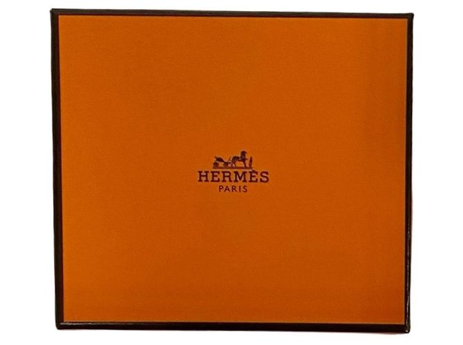 Constance Hermès HERMES Cartera Mini Bifold Compacta de Cuero en Rouge Grenat Roja - vista 8