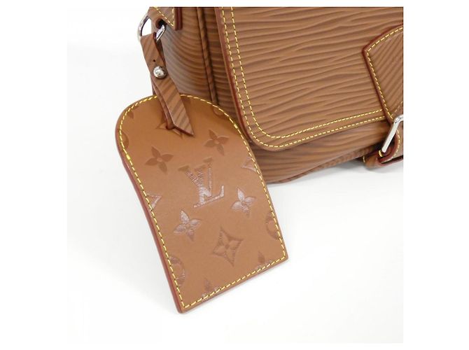 Borsa a Spalla Montsouris XL Epi Louis Vuitton Marrone - vista 4