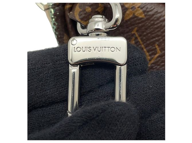 Portachiavi Accessori Louis Vuitton Monogramma Specchio Metallico Mini Keepall LOUIS VUITTON Marrone - vista 9