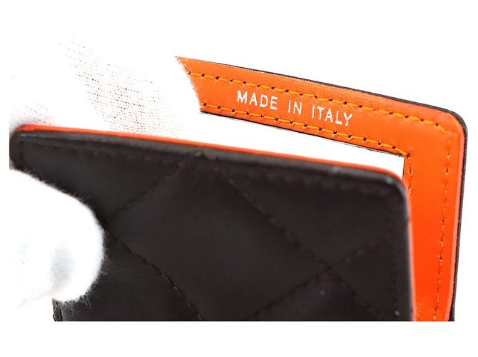 Custodia per iPod CHANEL Cambon, pelle marrone ed smalto - vista 6