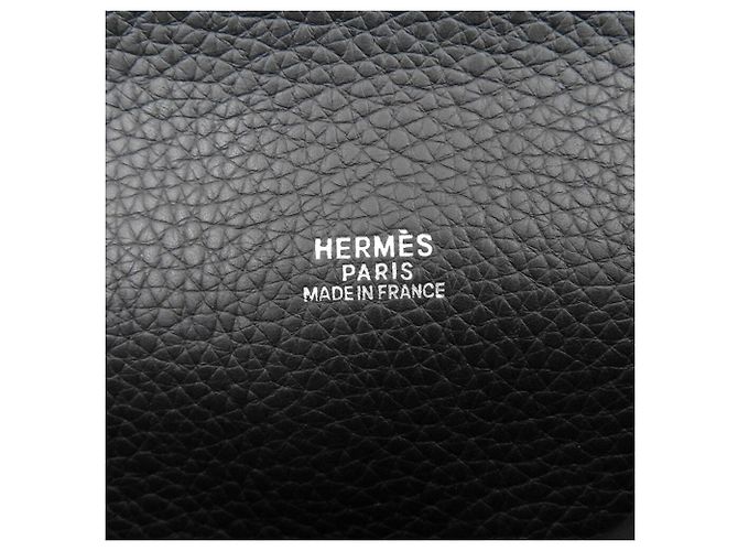 Hermès Hermes Victoria J gravierte Schultertasche aus schwarzem Taurillon - Ansicht 9