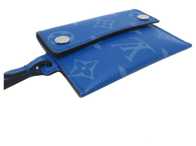 Monedero Louis Vuitton en Taiga Rama Azul - vista 3