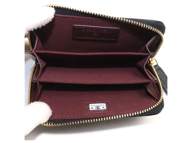 Portafoglio con zip classico di Chanel Nero - vista 3