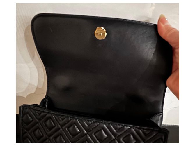Tory Burch Borsa a spalla in pelle nera trapuntata con catena dorata Nero - vista 11