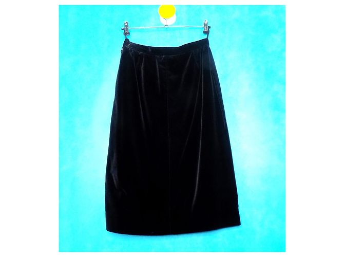 Yves Saint Laurent Jupe en velours noir SAINT LAURENT Rive Gauche - vue 3