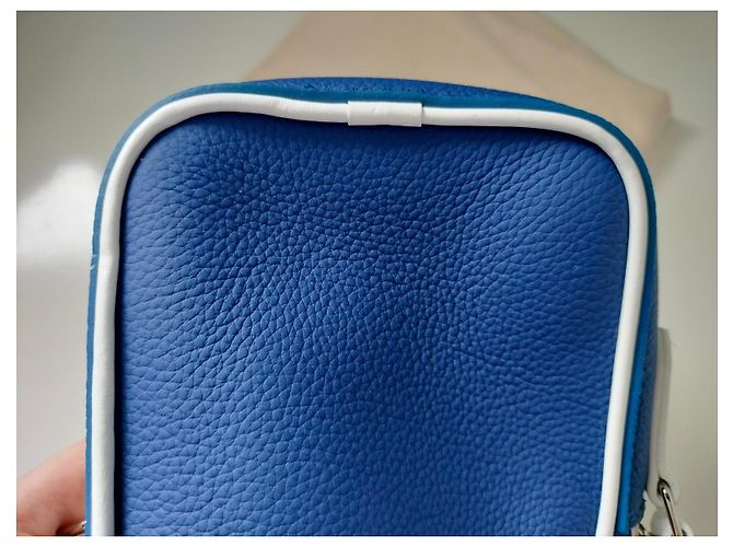 Borsa a tracolla Louis Vuitton Danube Blu Eggshell in tela Bianco sporco - vista 14