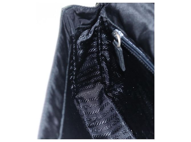 Bolso de Hombro PRADA de Nylon y Cuero Caqui Auth 173639 - vista 20