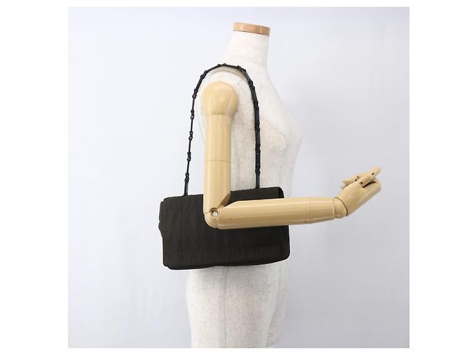 Bolso de Hombro PRADA de Nylon y Cuero Caqui Auth 173639 - vista 23