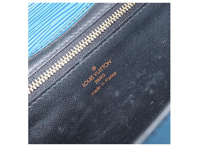 LOUIS VUITTON Clutch Montaigne 23 Epi Blu M52665 LV Auth am10715 - vista 18