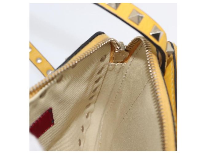 Borsa a Spalla Rock Studs in Pelle Giallo Oro Auth BA10807 di Gianni Versace D'oro - vista 19