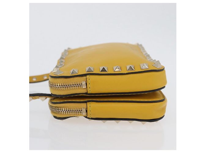 Borsa a Spalla Rock Studs in Pelle Giallo Oro Auth BA10807 di Gianni Versace D'oro - vista 4