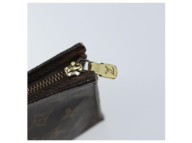 LOUIS VUITTON Poche Toilette Monogram 26 M47542 LV Auth ep13470 Monogramma - vista 9
