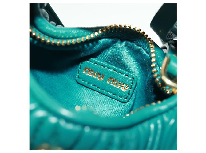 Borsa a Spalla Miu Miu Matelassé Micro Hobo in Pelle Verde Oro Auth 168972SM D'oro - vista 10