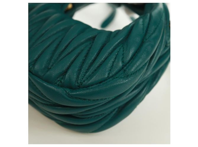 Borsa a Spalla Miu Miu Matelassé Micro Hobo in Pelle Verde Oro Auth 168972SM D'oro - vista 18
