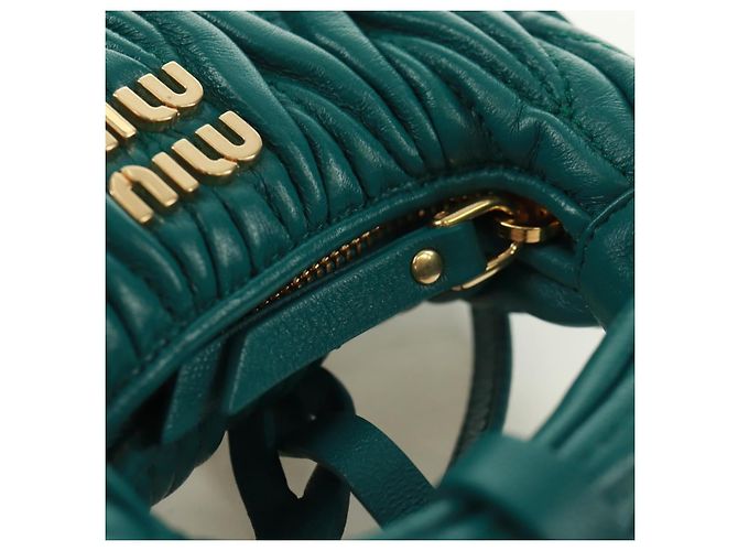 Borsa a Spalla Miu Miu Matelassé Micro Hobo in Pelle Verde Oro Auth 168972SM D'oro - vista 20