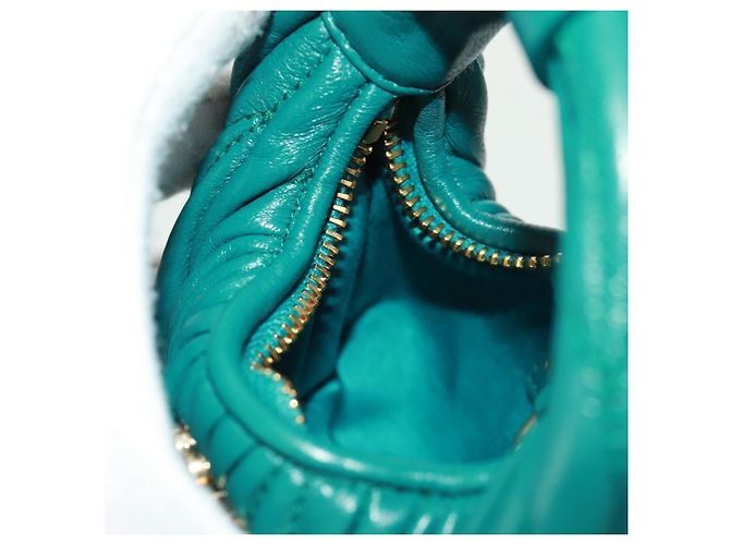 Borsa a Spalla Miu Miu Matelassé Micro Hobo in Pelle Verde Oro Auth 168972SM D'oro - vista 21