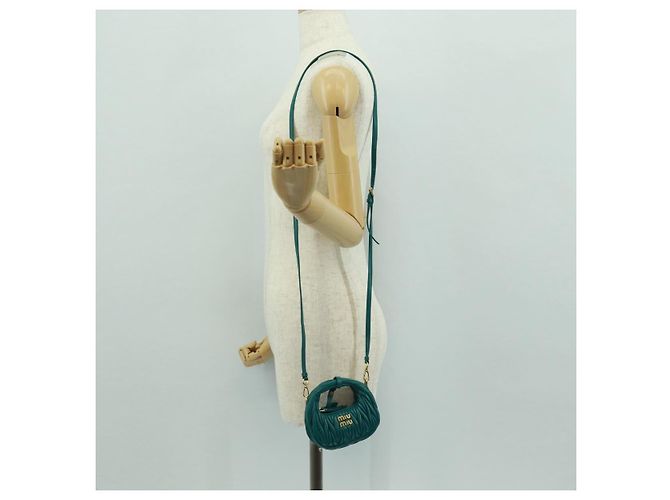 Borsa a Spalla Miu Miu Matelassé Micro Hobo in Pelle Verde Oro Auth 168972SM D'oro - vista 23