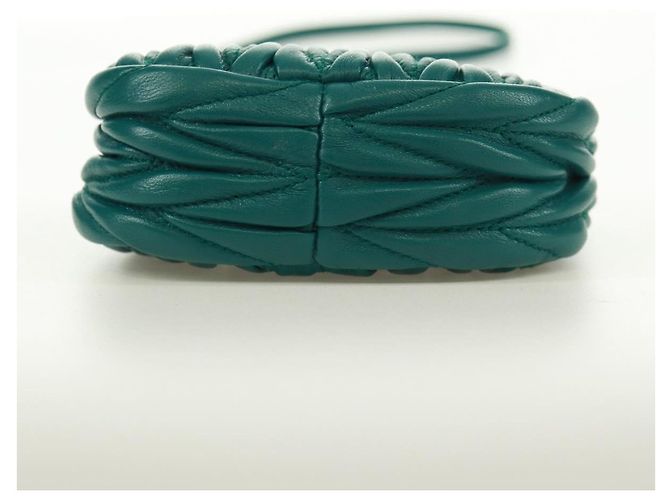 Borsa a Spalla Miu Miu Matelassé Micro Hobo in Pelle Verde Oro Auth 168972SM D'oro - vista 5